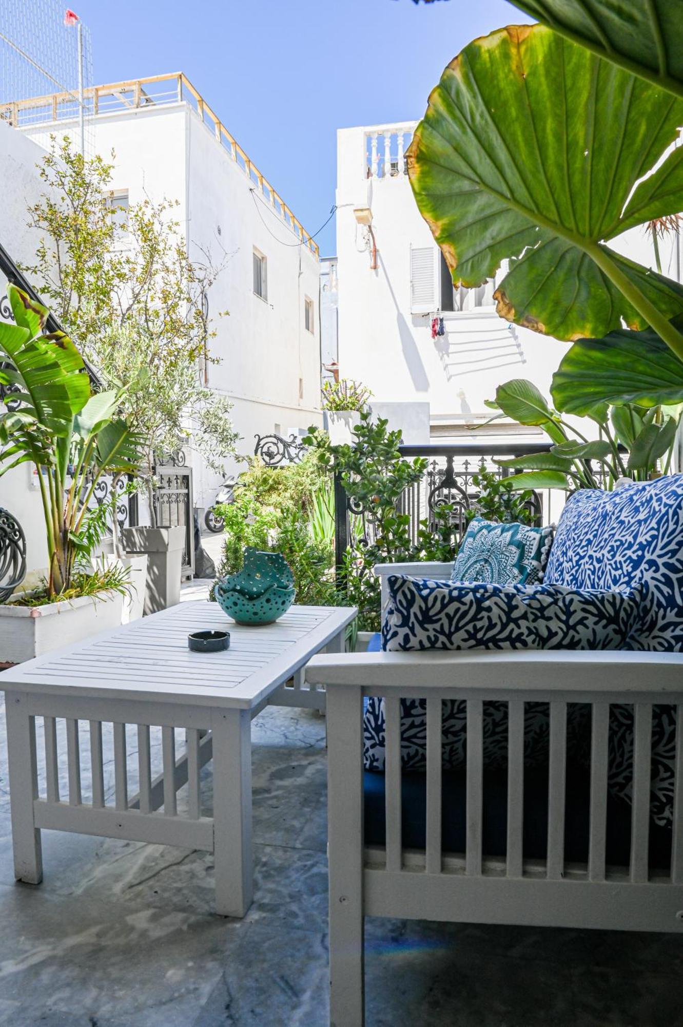 Georgia Pelekanou Studios Fira  Exterior photo